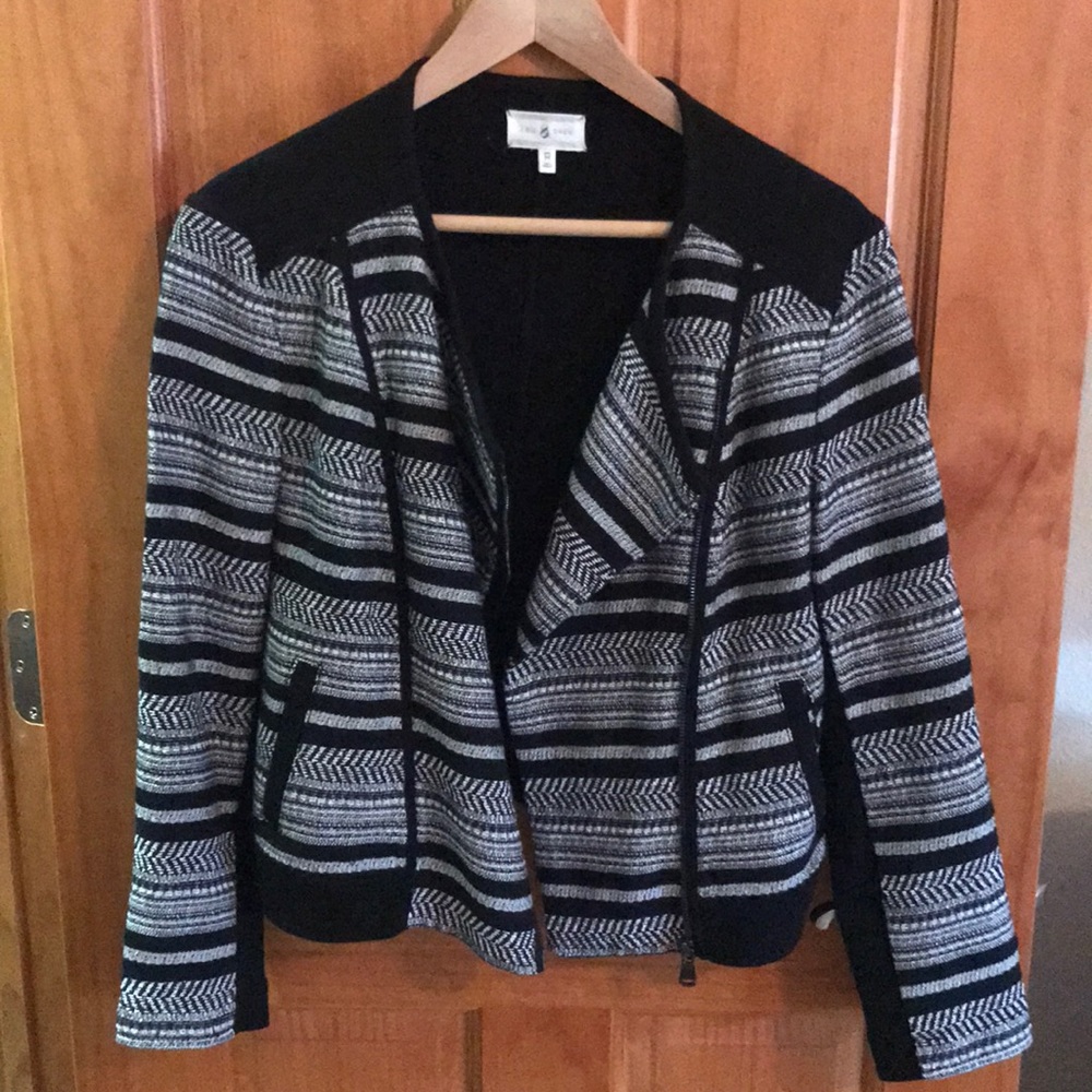 Lou and Gray patterned zip up blazer